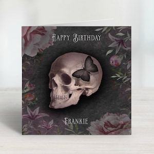 Personalisierte Dark Skull & Lillies Geburtstagskarte