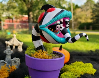 Sandworm Piranha-plant mash-up sculpture