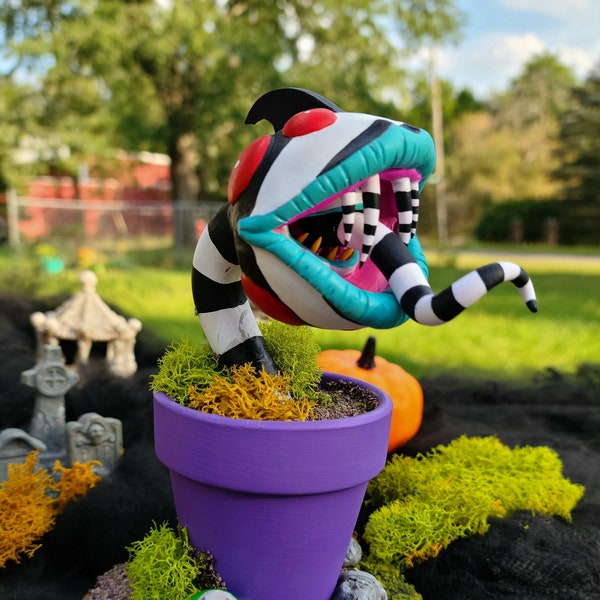 Sandworm Piranha-plant mash-up sculpture