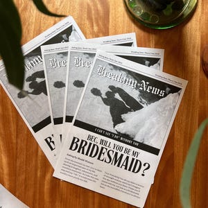 新聞紙を使った花嫁介添人向けプロポーズカード - 編集可能なウェディングテンプレート（デジタルダウンロード）