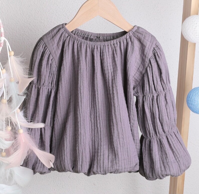 The Indie Bubble hem linen top