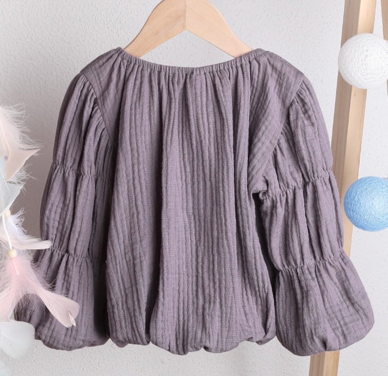 The Indie Bubble hem linen top