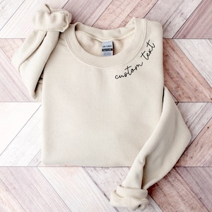 Minimalist Custom Text Sweatshirt, Personalized Crewneck, Maid of Honor and Bridesmaid Gift, Bridal Gift, Bachelorette Party, Custom Shirt