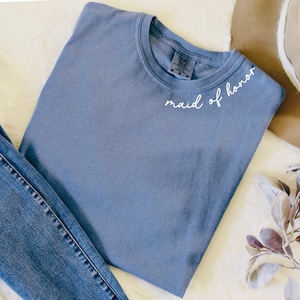 Minimalist Maid of Honor Shirt, Maid of honor Gift, MOH Crewneck, Bridesmaid gift, Team Bride Party , Bridal Shower, Bachelorette Party