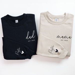 Customized Mama Dad with Kid Name Sweatshirt, Gift for Dad, Gift for Mom, Dad to be, Mom Dad Sweatshirt, Pregnancy Reveal Tees, Dad Sweater