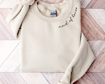 Minimalist Maid of Honor Sweatshirt, Maid of honor Gift, MOH Crewneck, Bridesmaid gift, Team Bride Party , Bridal Shower, Bachelorette Party
