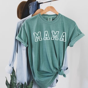 Comfort Color Mama Shirt, Mama T shirt, Mama Tee, Mom Shirt, Mother 's Day Gift, Gift For Mom, New Mom Gift, Mommy Shirt