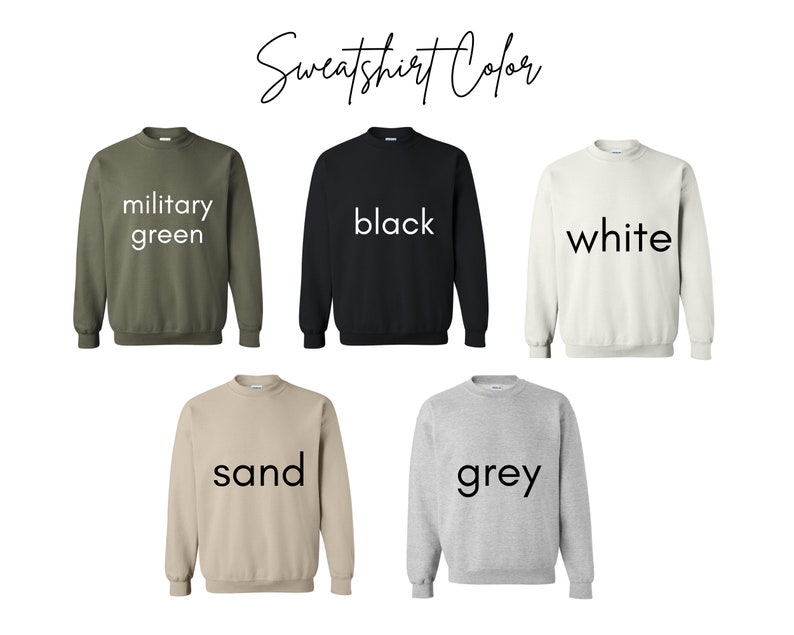 Pu&ograve; includere: Cinque felpe di diversi colori. I colori sono verde militare, nero, bianco, sabbia e grigio. Le felpe sono tutte dello stesso stile e hanno un collo rotondo.
