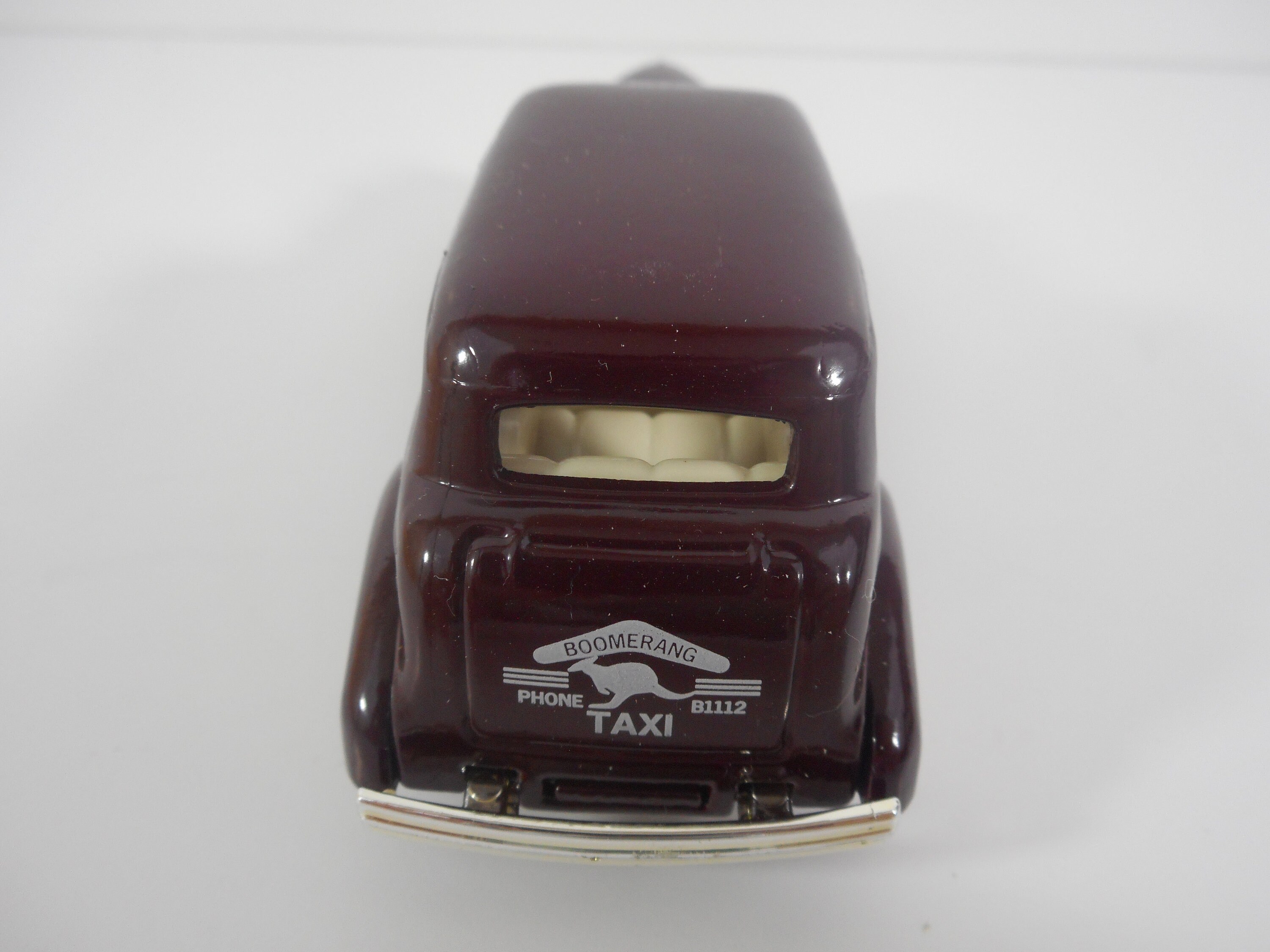 lledo-no-48009-diecast-model-of-a-1939-maroon-chevrolet-car