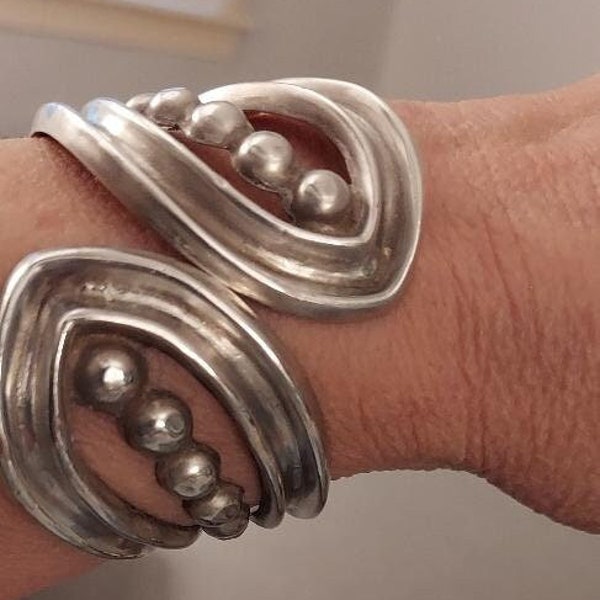 Vintage, Signed JHC, Taxco Mexican Sterling Silver Clamp Bracelet