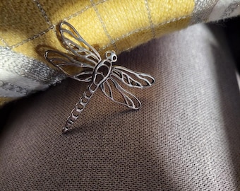 Vintage Sterling Silver Dragonfly pin.