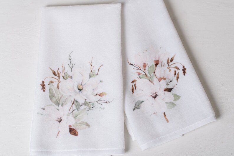 AtHomeWithChicGrace Magnolia Hand Towel - Thumbnail 2