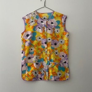 Vintage Apron, Kitchen,Retro,Handmade, 1970&#39;s, 2 Large Pockets, Flower Power, Purple/Yellow/Orange/White/Black, GREAT Condition, Collectible