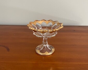 Heavy Pressed Glass Bowl in the Heisey Peerless Style