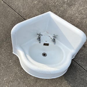 Vintage Enameled Cast Iron Corner Sink, 1930's, Heavy Duty, Built-in Shell Soap Dish, Farmhouse Decor, LOCAL PICK UP, Newark/Granville Ohio