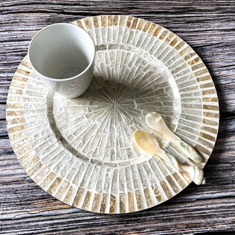 Mother Pearl Inlay Round Tray, Lacquer Coffee Table Tray, Breakfast Tray, White Pattern Housewarming Gift, Cocktail Tray, Serving Tray image 10