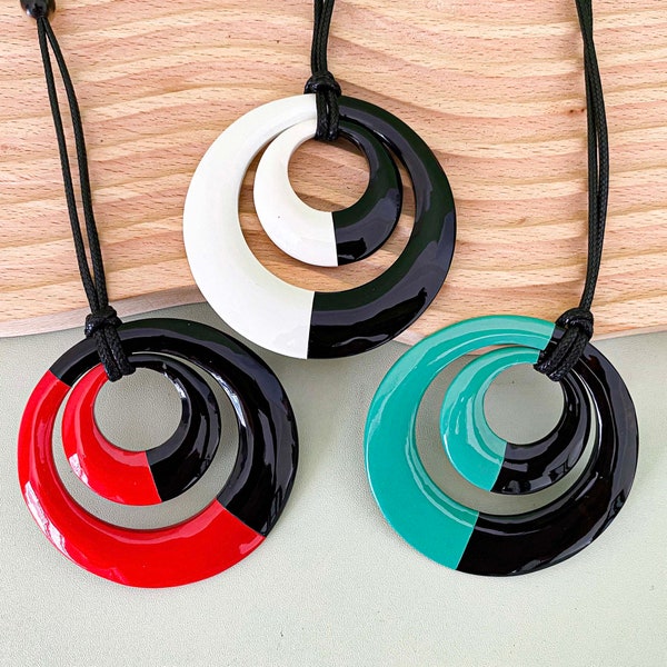 Buffalo Horn and Lacquer Necklace, DOUBLE CIRCLE Boho Pendant, Buffalo Horn Jewelry,Ethnic Necklace,Handcraft Buffalo Horn Necklace