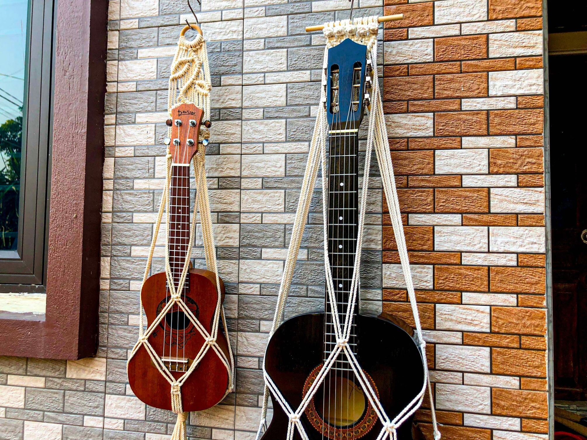 dulcimer wall mount
