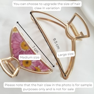 Pu&ograve; includere: Due fermagli per capelli dorati, uno con un design floreale e uno semplice. Il fermaglio floreale misura 7 cm di diametro e il fermaglio semplice misura 9,5 cm di diametro. Puoi scegliere di aggiornare la dimensione del fermaglio per capelli nella variante. Si prega di notare che il fermaglio per capelli nella foto &egrave; solo a scopo illustrativo e non &egrave; in vendita.