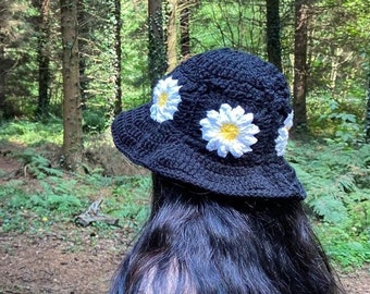 Chapeau de seau de marguerite / chapeau de marguerite / chapeau de seau au crochet / chapeau au crochet / chapeau fait à la main / chapeau de seau de fleurs / chapeau vintage / chapeau de festival