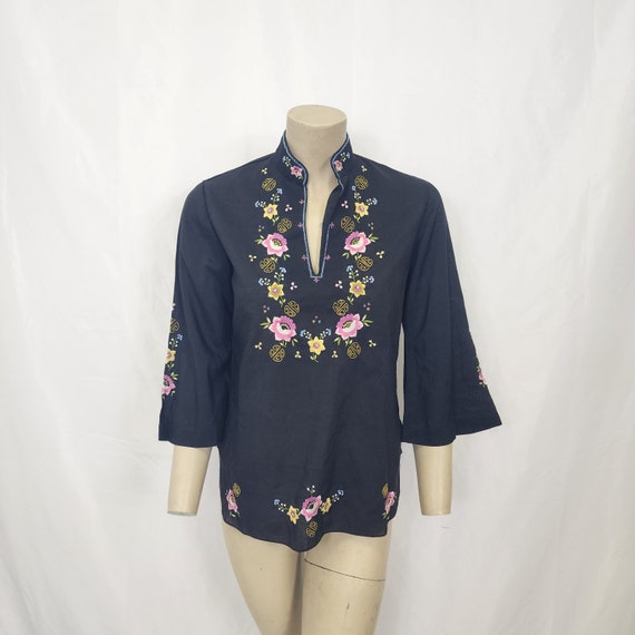 Lily Embroidered Top Vintage 1980s - image 1