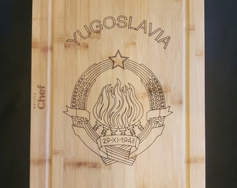 Planche à découper personnalisée gravée - Cadeau personnalisé - Planche à découper en bois de Yougoslavie