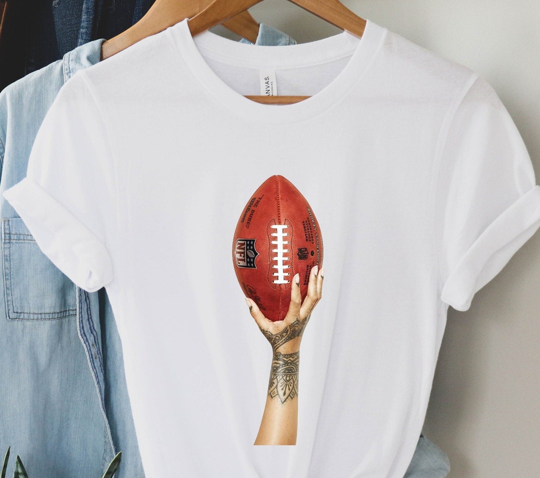 人気ブランドの Rihanna Super Bowl Fenty Tshirt, Rihanna Football Shirt シャツ