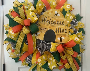 Bumble Bee Spring Summer Front Door Wreath with Welcome to Our Hive Decorative Sign Honey Bee Garden Decor for Your Home Porch Entrance