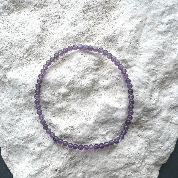 Amethyst Armband 3mm, Kraftarmband für mehr Selbstbewusstsein und Lebensfreude