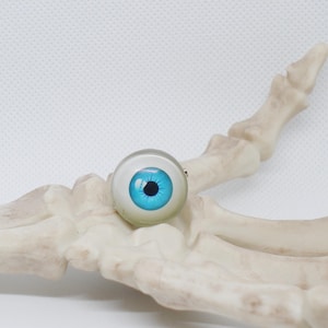 Eyeball Pins - Creepy - Halloween - Fun Accessories - Horror Pins - Lapel Pins - Unique Gift
