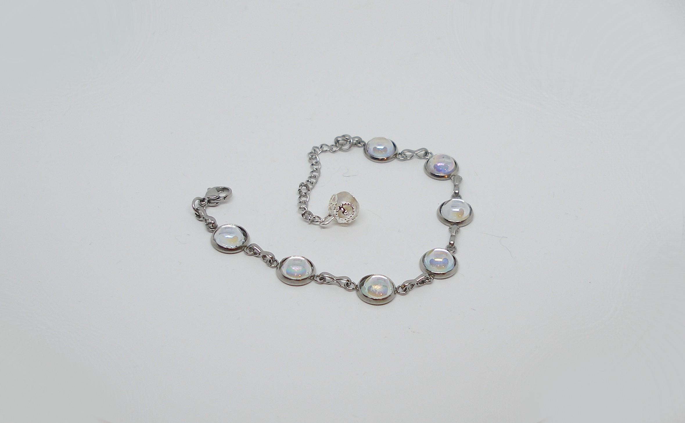 Dainty Bubble Bracelet - Iridescent Bracelet - Unique Glass Jewelry - Arm Candy - Trendy Bracelet
