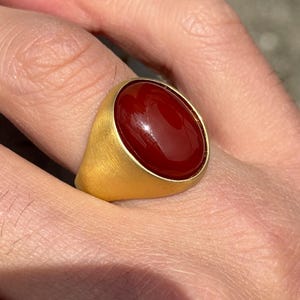 Red Agate Stone Silver Ring, Mens Gold Signet Ring, Classic Oval Ring, Carnelian Signet Ring, 18K Gold Men Ring, Statement Ring, Anniversary