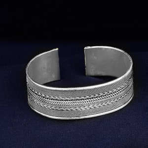 Thick Silver Band Bracelet , 22MM Silver Cuff Bracelet , Handmade Silver Embroidered Bracelet , Unisex Band Bracelet , 925k Sterling Silver