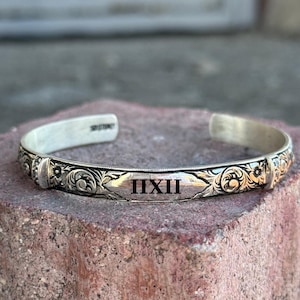 Personalized Bracelet Cuff, Floral Engraved Cuff Bracelet, Vintage Cuff Bracelet, Unisex Engraved Name Bracelet, Gift for Lover, Best Gift