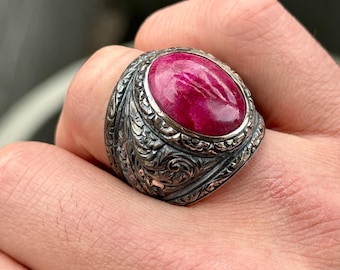 Anello in argento con pietra rubino naturale, anello in argento con rubino inciso a mano da uomo, anello in stile ottomano inciso a mano, anello in argento sterling 925k