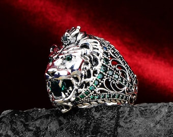 Silver Handmade Lion Ring , Emerald Stone Lion Ring , Green Stone Leon Ring , Animal Signet Ring , 925k Sterling Silver Handmade Ring