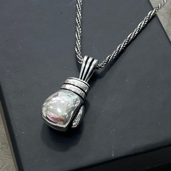 Silver Boxing Glove Necklace , Punch Boxing Pendant , Necklace for Boxers , Silver Oxide Pendant , 925k Sterling Silver Necklace