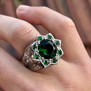 Silver Emerald Gemstone Engraved Ring, Star Engraved Vintage Ring, Green Stone Men Ring, 925 Sterling Silver Ring, Wedding Emerald Ring