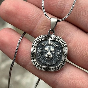 Gucci lion necklace - Etsy 日本