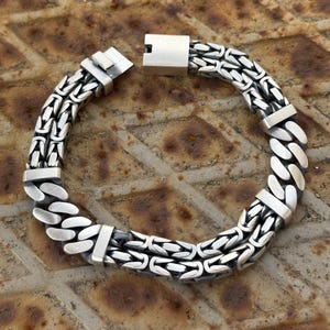 メンズシルバーカーブチェーンブレスレット、ビザンチンキングチェーンブレスレット、ハンドメイドのユニークなヘビーチェーンブレスレット、ベストマンギフト、メンズブレスレット