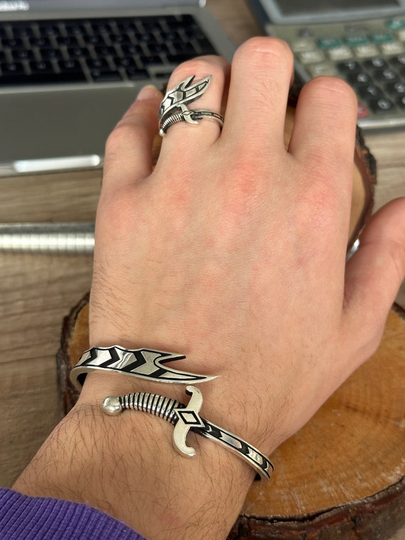 Nullus sword bracelet 925シルバー NULLUS : 눌루스] SWORD & THORMS 925 SILVER BRACELET - SAMPLAS
