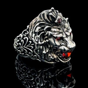 シルバー レオン ヘッド リング、ルビー レッド ストーン レオン リング、ハンドメイド ワイルド ライオン リング、ラージ レオン アニマル リング、父の日ギフト、925k スターリング シルバー リング