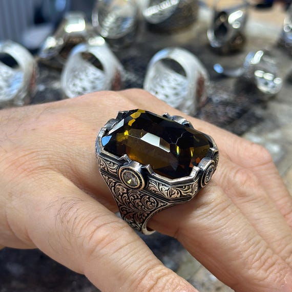 Anello in oro 14K con citrino brasiliano da 20,35 carati, diamanti da 0 Anello in oro 14K con citrino brasiliano da 20,35 carati, diamanti da 0