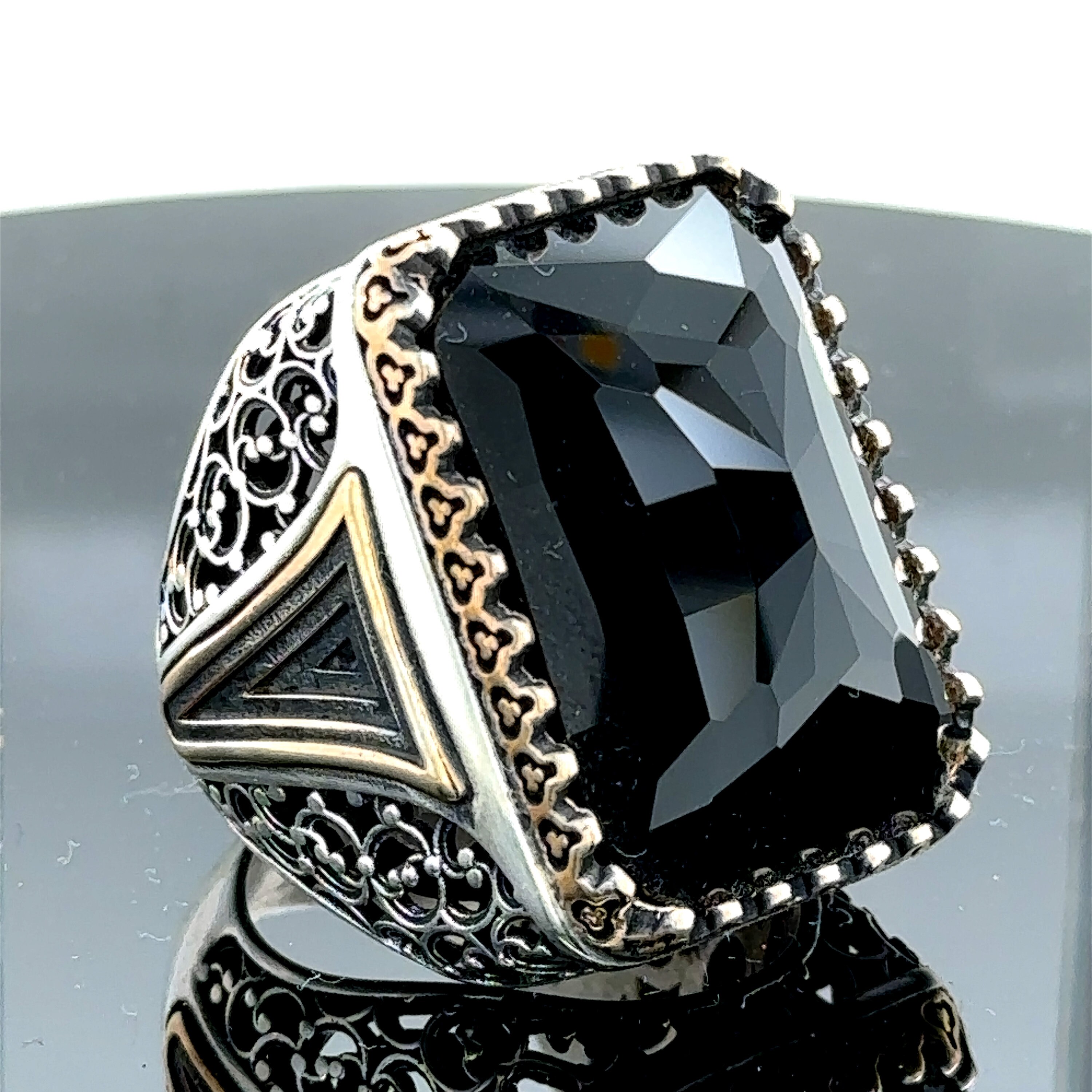 大きな黒い宝石の指輪、メンズスクエアジルコンブラックストーンリング