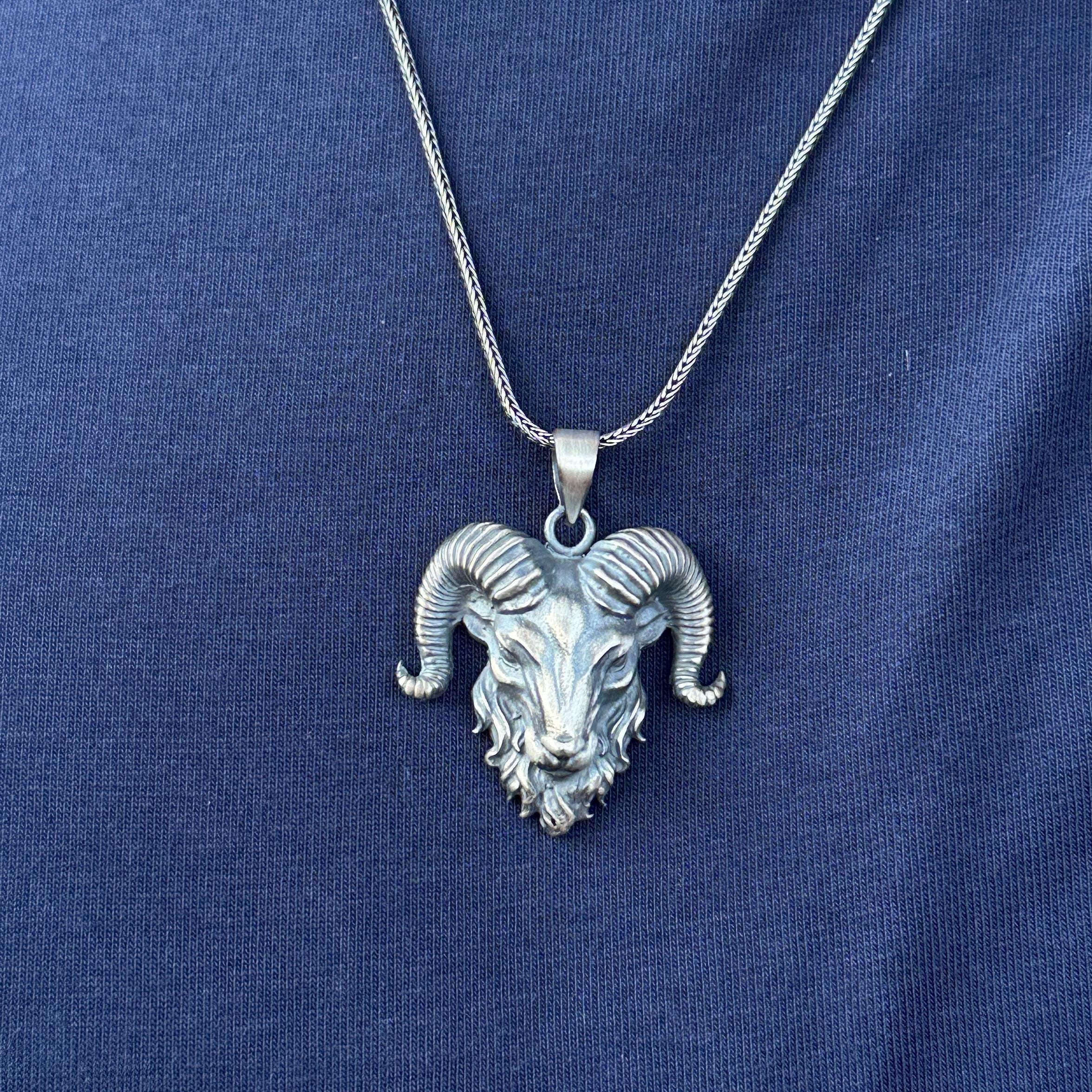 H. Zbruj Collana Segno Zodiacale Leone In Argento 925 Con Zirconia - Ciondolo Astrologico Per Donne In Scatola Regalo