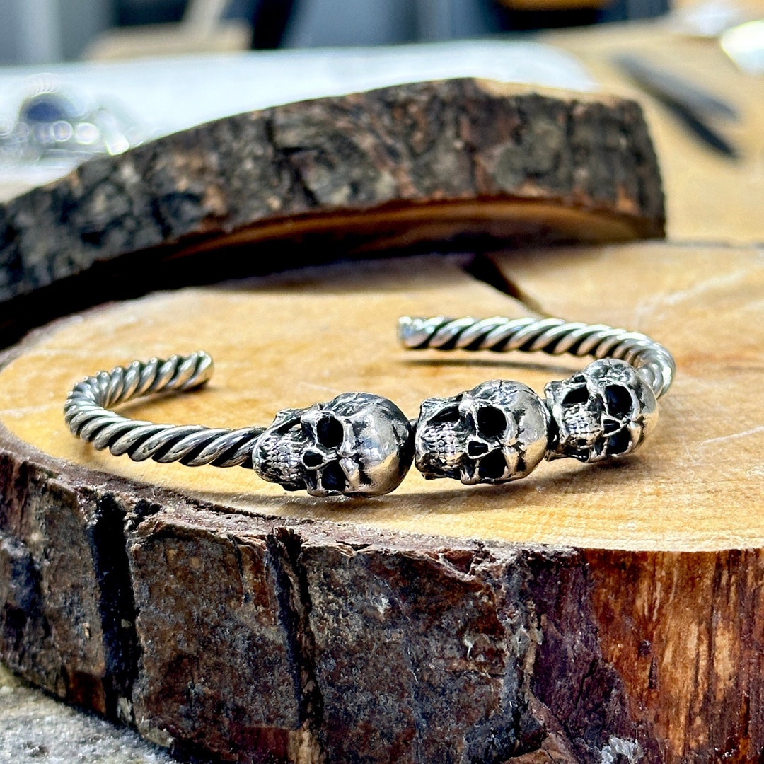 ブレスレット [Hysteric Glamour] On Skull Pick Bracelet Silver HYSTERIC GLAMOUR HYSTERIC ON SKULL PICK Bracelet Guitar Pick