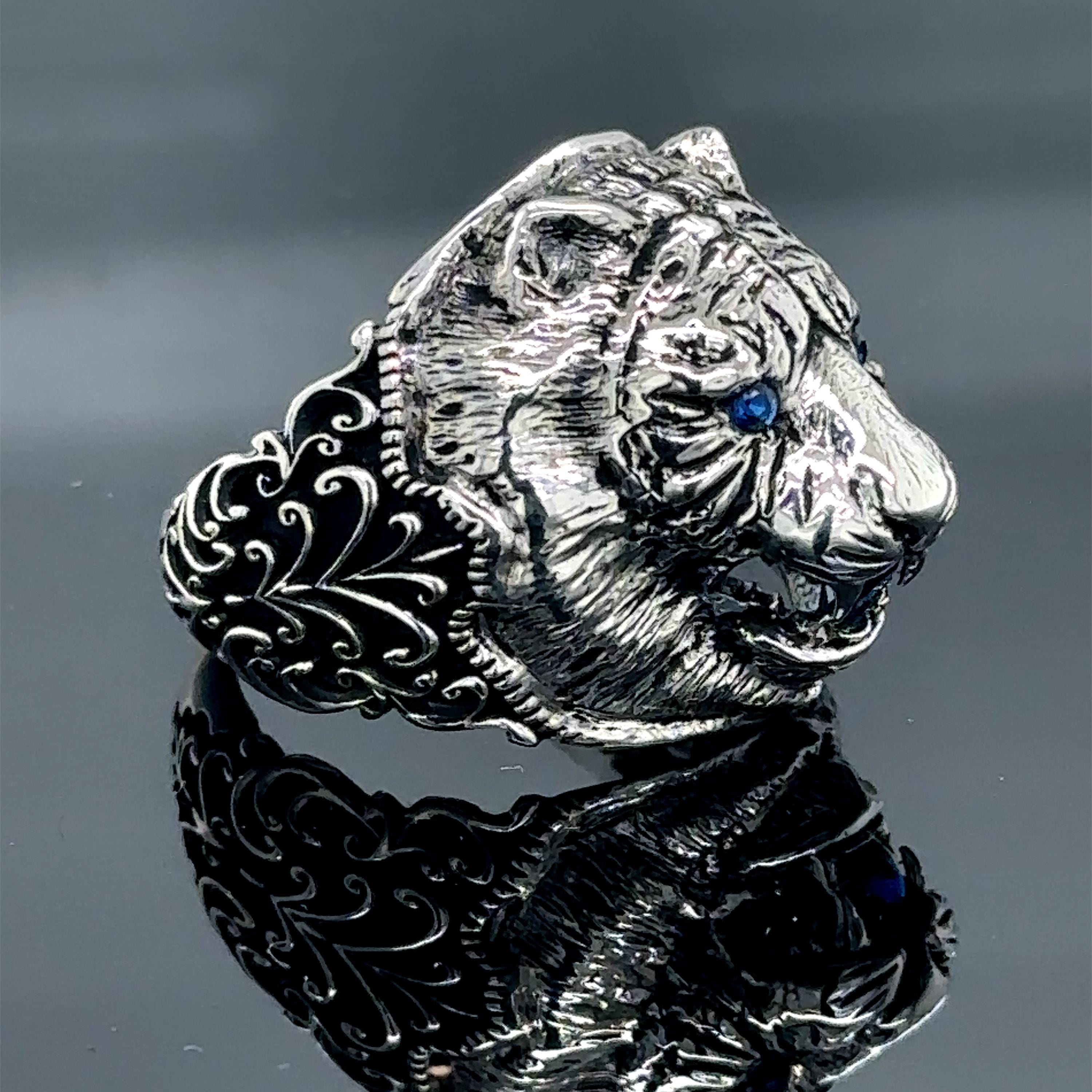 流行り の ブランド  Ring, Head Animal Tiger Silver Sapphire Wild Ring, Men Stone 置物
