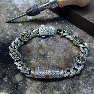 Hand-Engraved Silver Bracelet , Solid 925 Sterling Bracelet , Thick Cuban Chain Bracelet , Heavy Chain Bracelet , Gift for Men , 925k Silver