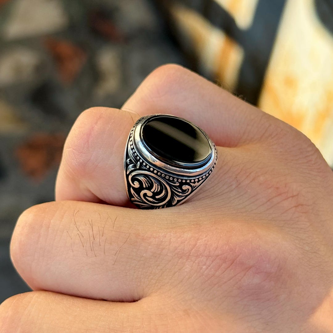 Peora メンズ 本物のブラックオニキスナイトシグネットリング 925スターリングシルバー Lサイズ 15x12mm クッションカット サイズ8~13 金属 ジェムストーン