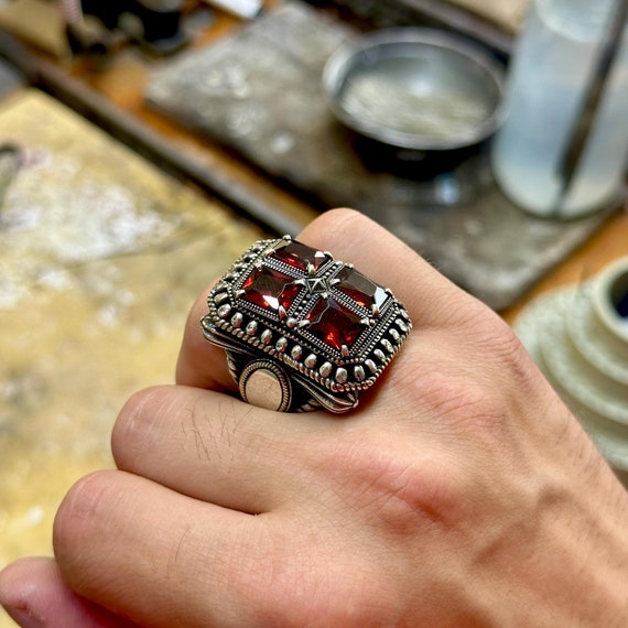 Anello da uomo con rubino fatto a mano: argento sterling 925k ottomano e bronzo - Italia